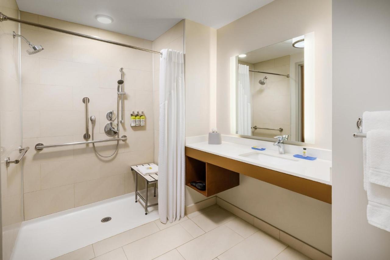 Holiday Inn Express & Suites Oakhurst-Yosemite Park Area By Ihg Exterior photo